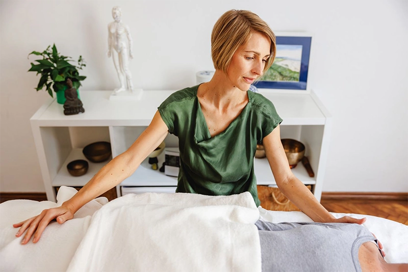 Dörthe Lichtenthaler I Craniosacrale Osteopathie 1120 1130 Wien